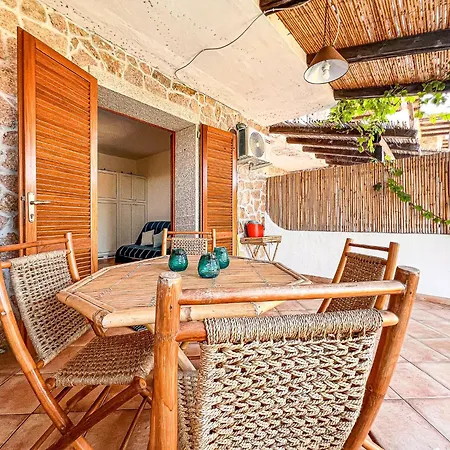 Castello Di Gallura 30 Apartment *